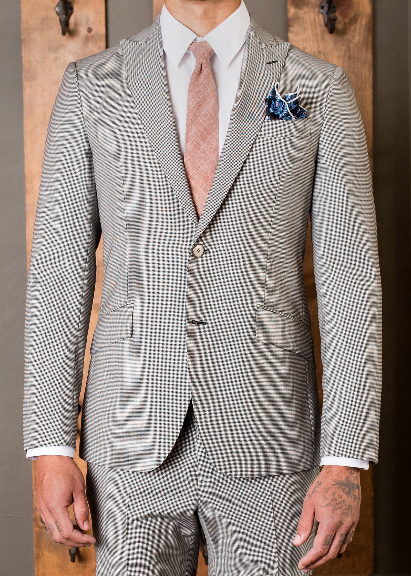 White/black Classic Peak Slant Pocket Suit