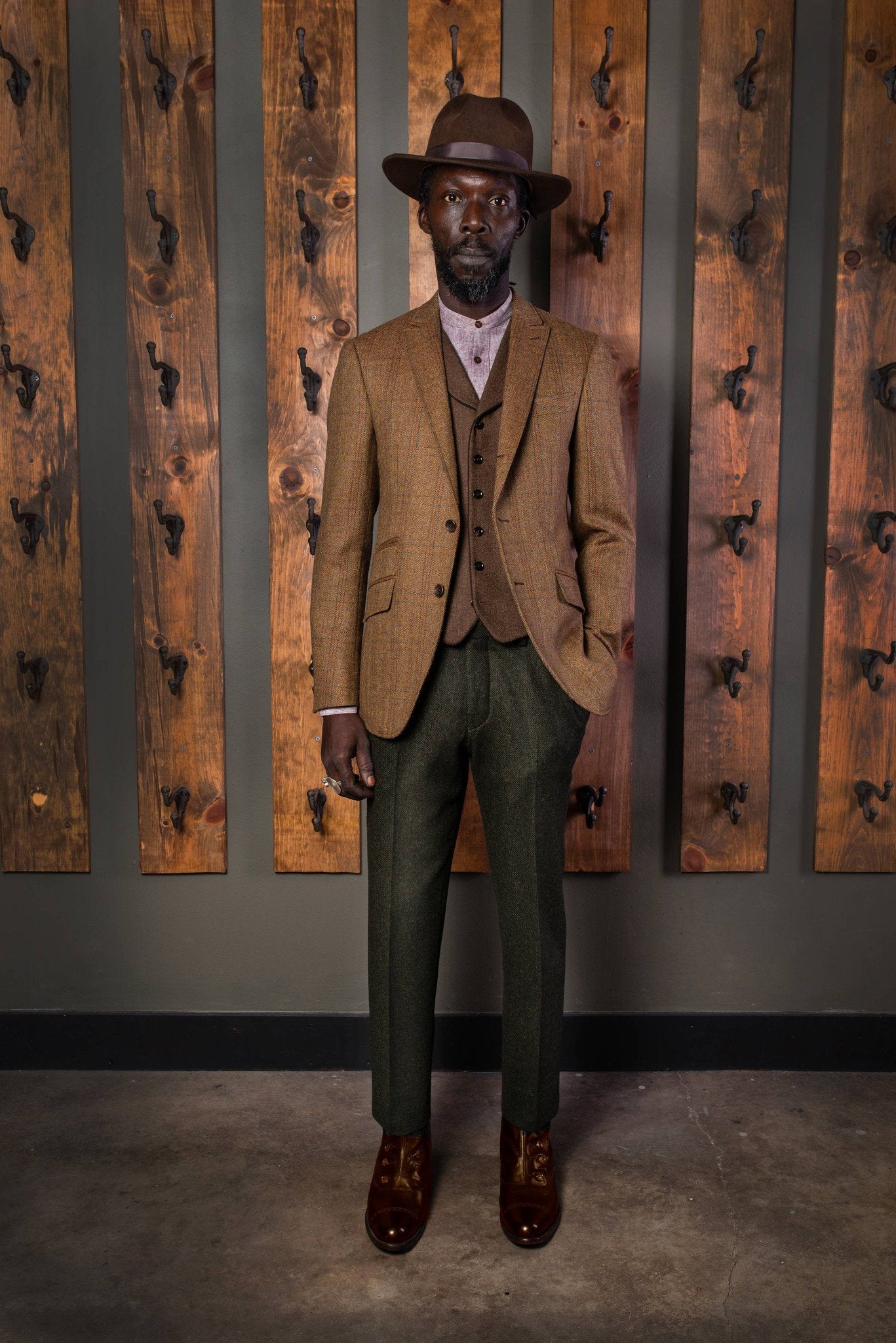 Bykowski Tailor & Garb- Crossley Jacket semi peak lapel vintage inspired Wool tailored fit prohibition peaky blinders Made in USA heritage clothing Gatsby English Tweed Edwardian Dapper Casual 1930's 1920's 1910's tweed