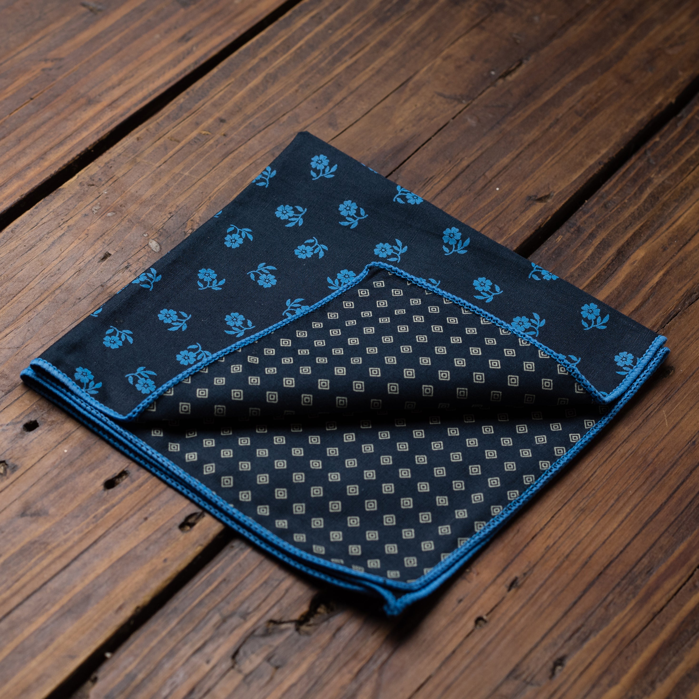 Reversible Navy with Light Blue Flowers Pocket Square