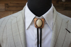 Bolo Tie classic Cowboy copper (white) crazy lace black leather cord